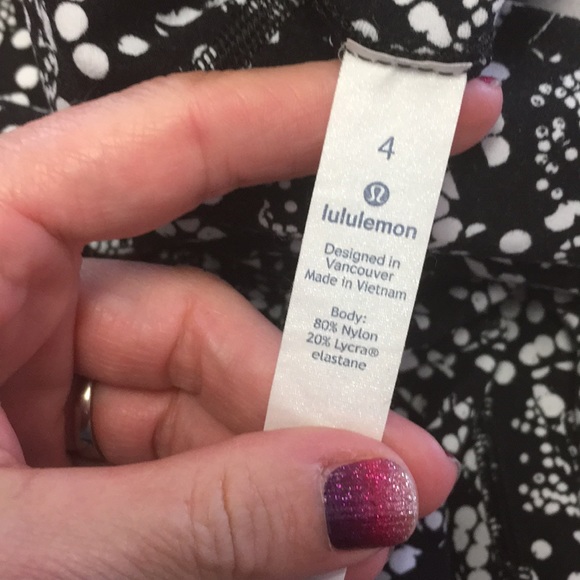 Lululemon Align Black white 7/8 pants Sz 4 - Picture 4 of 4